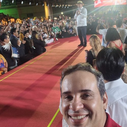 Cadu, candidato de Lula, participa da convenção nacional do PT