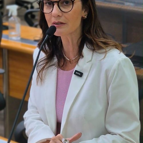 Cristiane Dantas cobra governo após atraso em pagamentos deixar cirurgias eletivas paradas no RN