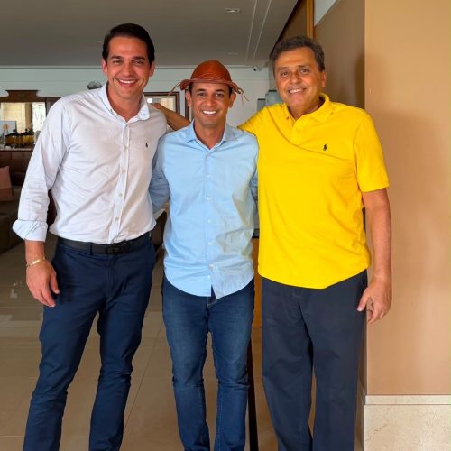 Carlos Eduardo declara apoio a Allyson Bezerra e anuncia pré-candidatura a deputado estadual pelo União Brasil