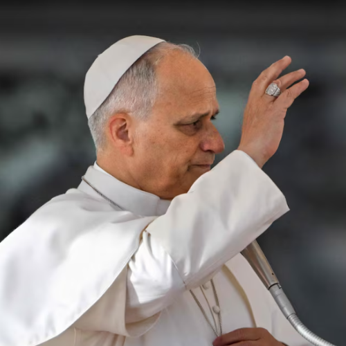 Papa Leão XIV pede cessar-fogo e diálogo para acabar com guerra no Oriente Médio