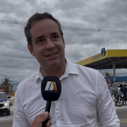 Cadu nega exoneração e diz que segue no cargo de secretário da Fazenda