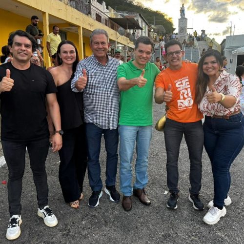 Walter Alves prestigia a Paixão de Cristo do Monte do Galo e recebe apoio de lideranças em Carnaúba dos Dantas