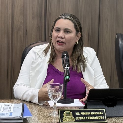 Vereadora Jeska Fernandes solicita equipamentos para refeitório e cozinha da Escola Estadual Capitão José da Penha