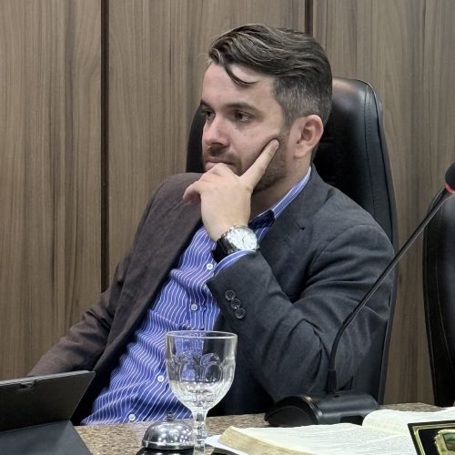 Vereador Fernando Guilherme reitera pedido para revitalização da sinalização das ruas com prioridade ao centro de João Câmara