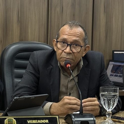 Vereador Daniel Enfermeiro solicita estudos para construção de campo de futebol Society Municipal em João Câmara