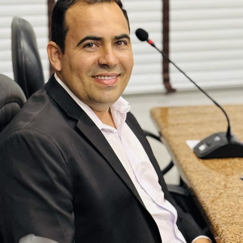 Vereador Guiguil apresenta requerimento para roço e patrolamento das estradas que dão acesso à comunidade dos matões em João Câmara
