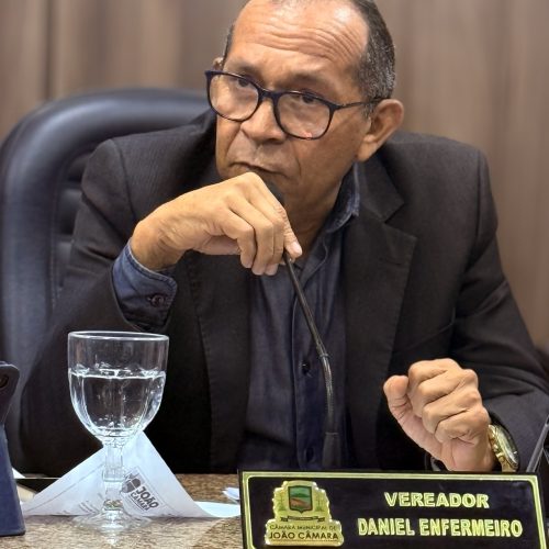 Vereador Daniel Enfermeiro solicita, Campo de areia no Anacletão e uma rotatória na junção da Rua Alexandre Câmara com a Avenida Artur Ferreira