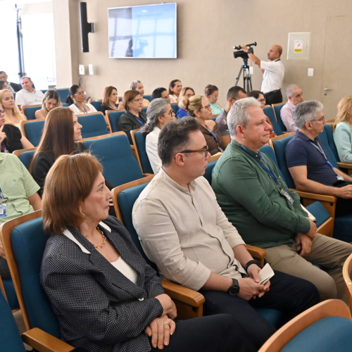 Palestra sobre educação financeira orienta servidores da ALRN sobre consumo e dívidas