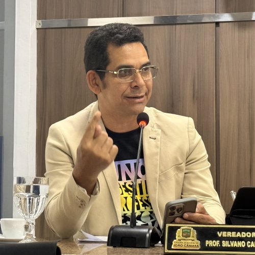 Vereador Professor Silvano Carlos defende ônibus Universitário pela manhã
