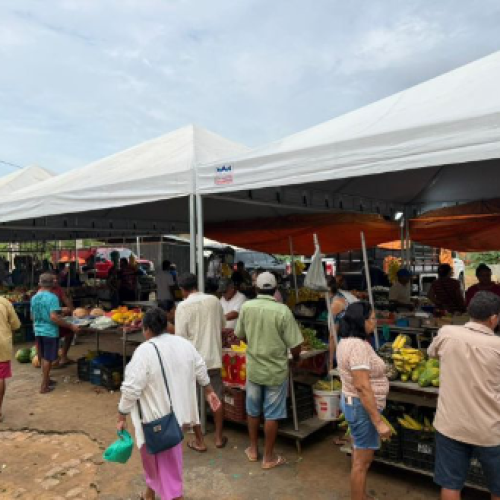 Em Pedra Grande, Feira Livre passa a contar com cobertura de tendas durante o período chuvoso