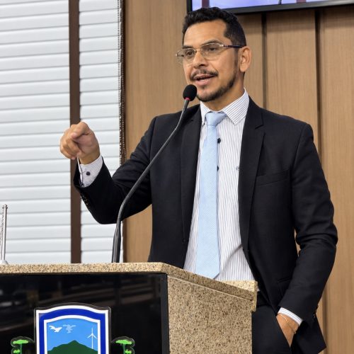 Vereador professor Silvano Carlos cobra concurso público e respostas imediatas do executivo