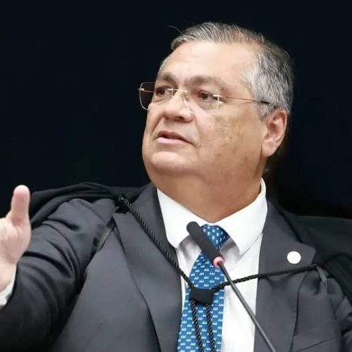 Flávio Dino cancela participação no ‘Gilmarpalooza’ após fratura no pé