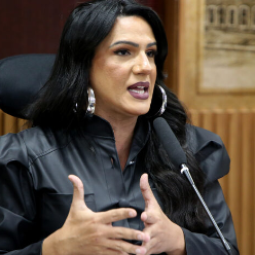 Ex-assessor diz que devolvia parte do salário e trabalhava na casa de Thabatta