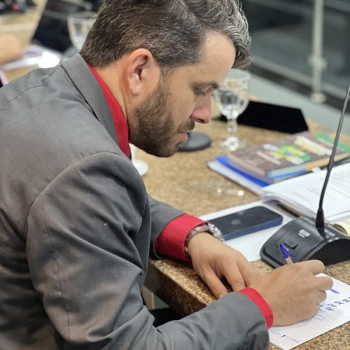 Vereador Fernando Guilherme protocola requerimento para reforço da segurança nos bairros Assunção e Vila Verde