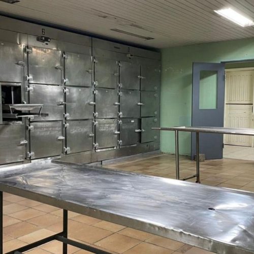 Funcionário do IML é preso suspeito de ter feito Pix de R$ 7 mil com o celular de homem morto em acidente