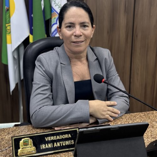 Vereadora Irani Antunes solicita praça com academia para idosos no Assentamento Marajó