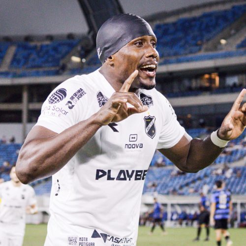 Com gol e duas assistências de Igor Bahia, ABC vence QFC por 3 a 1 na ida da semifinal